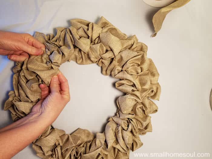 Having a seasonal wreath makes it easy to create and craft a new wreath for every holiday without storing them all.